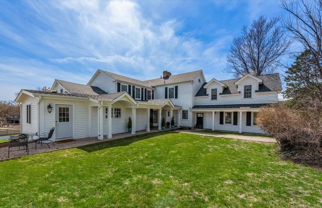 708 S Rose Farm Road, Woodstock, IL 60098