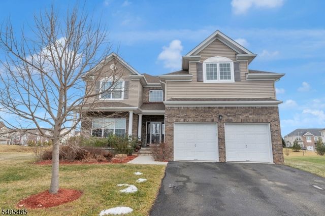 9 Schwartz Ct, Franklin Twp., NJ 08873