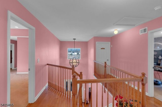 9 Schwartz Ct, Franklin Twp., NJ 08873