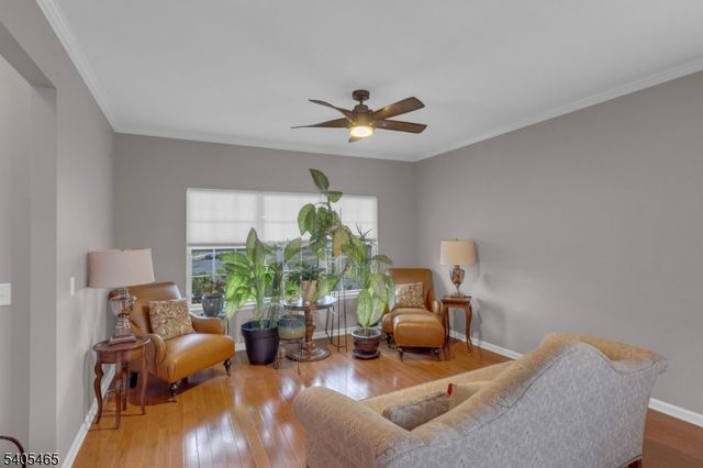 9 Schwartz Ct, Franklin Twp., NJ 08873