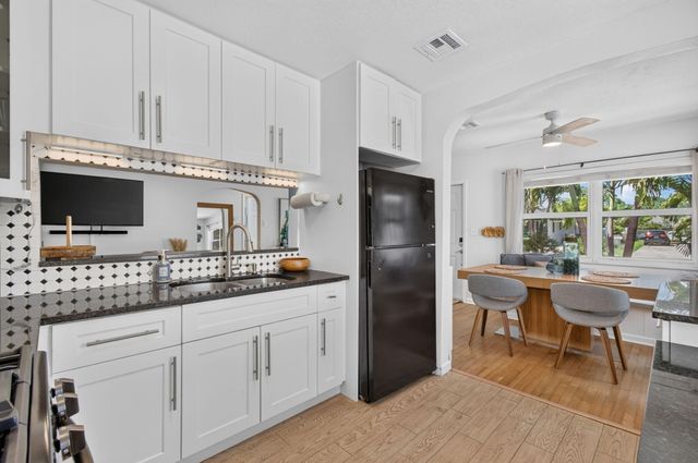 612 N C Street, Lake Worth, FL 33460