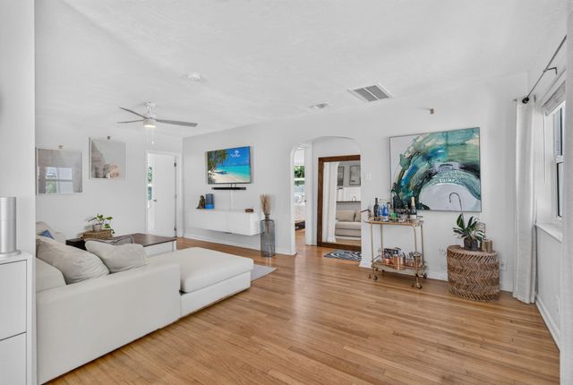 612 N C Street, Lake Worth, FL 33460