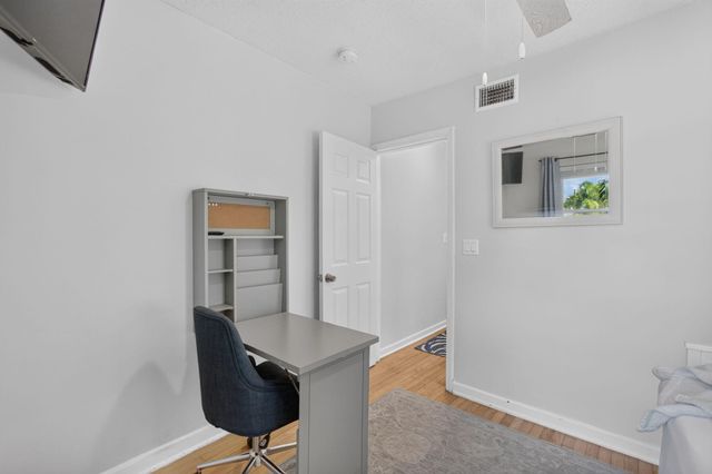 612 N C Street, Lake Worth, FL 33460