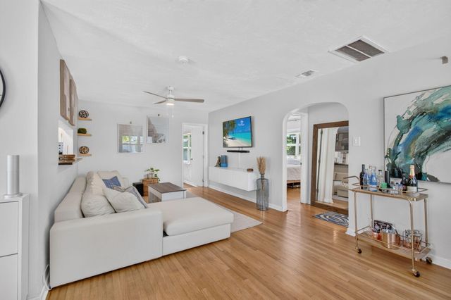 612 N C Street, Lake Worth, FL 33460