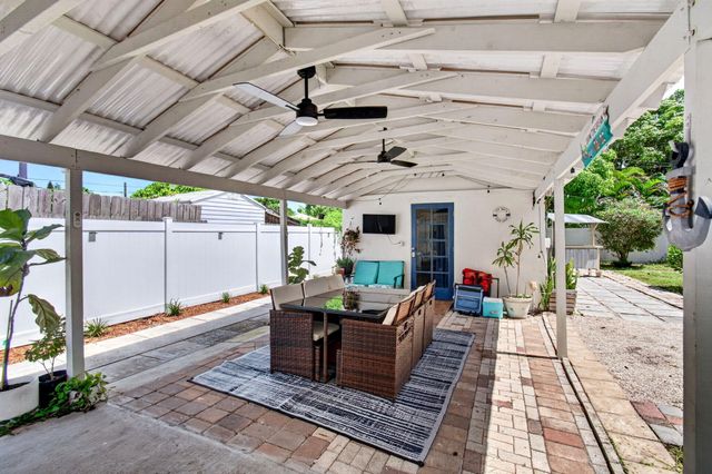 612 N C Street, Lake Worth, FL 33460