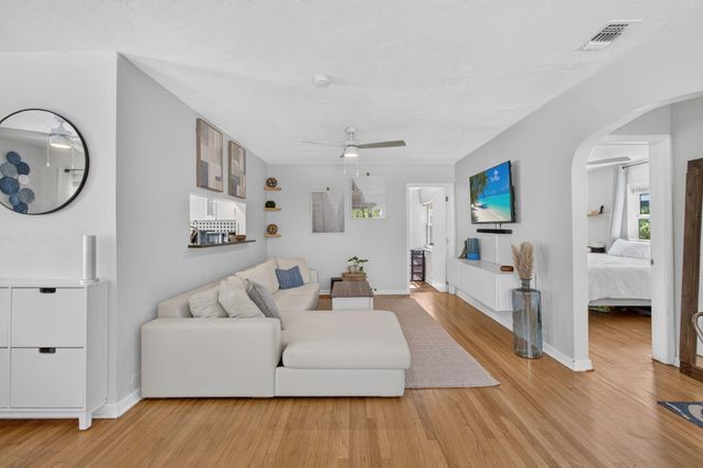 612 N C Street, Lake Worth, FL 33460