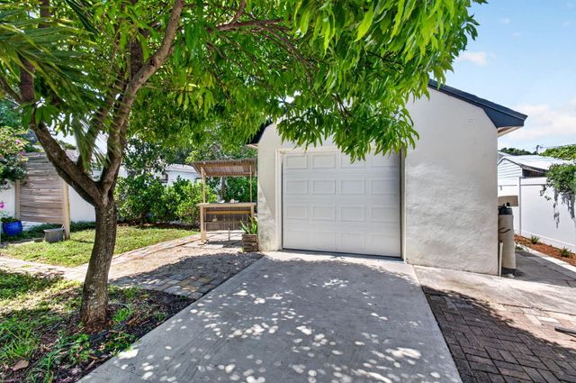 612 N C Street, Lake Worth, FL 33460