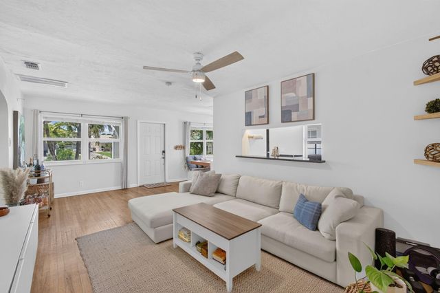612 N C Street, Lake Worth, FL 33460