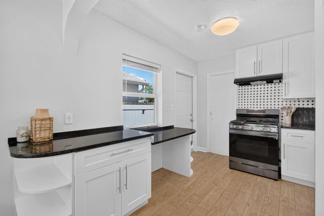 612 N C Street, Lake Worth, FL 33460