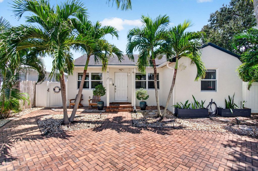 612 N C Street, Lake Worth, FL 33460