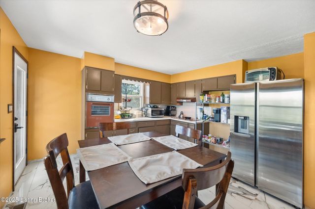 1204 Scott Station Rd, Shelbyville, KY 40065