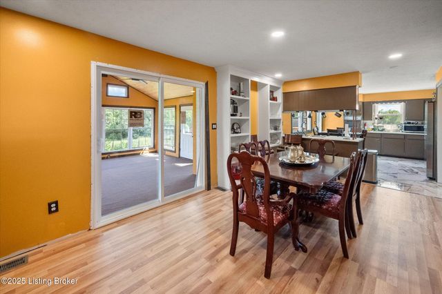 1204 Scott Station Rd, Shelbyville, KY 40065