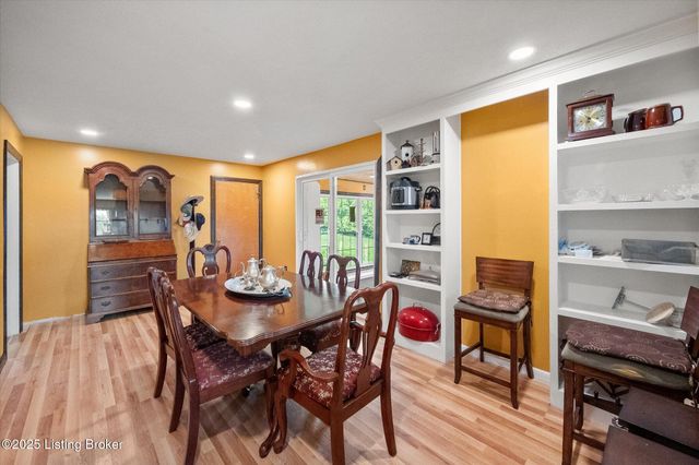 1204 Scott Station Rd, Shelbyville, KY 40065