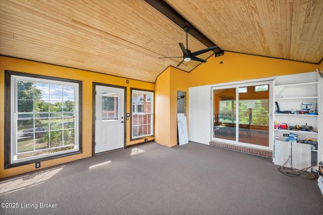 1204 Scott Station Rd, Shelbyville, KY 40065