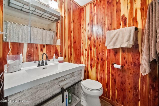 1204 Scott Station Rd, Shelbyville, KY 40065
