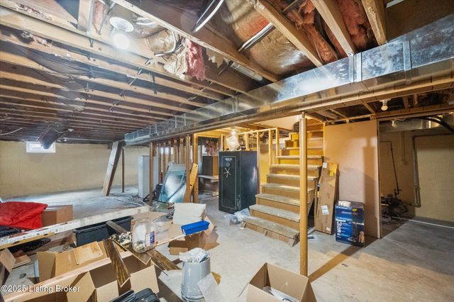 1204 Scott Station Rd, Shelbyville, KY 40065