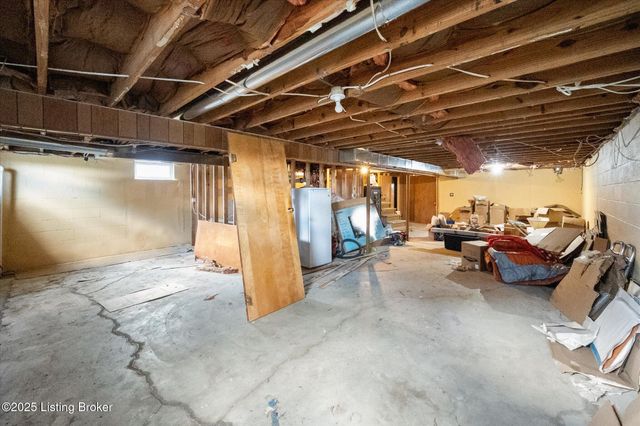 1204 Scott Station Rd, Shelbyville, KY 40065