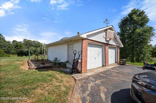 1204 Scott Station Rd, Shelbyville, KY 40065