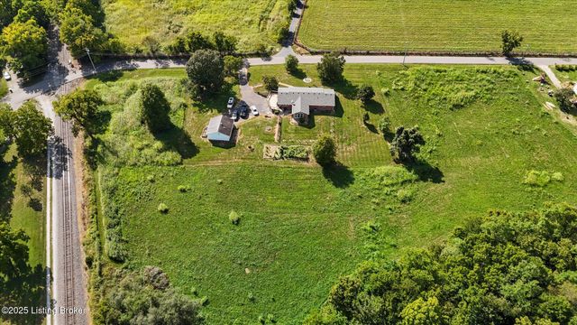 1204 Scott Station Rd, Shelbyville, KY 40065