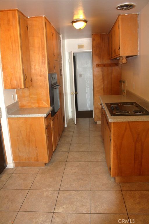 Image 13 of property listing at 6458 Rhonda, Riverside, CA 92504