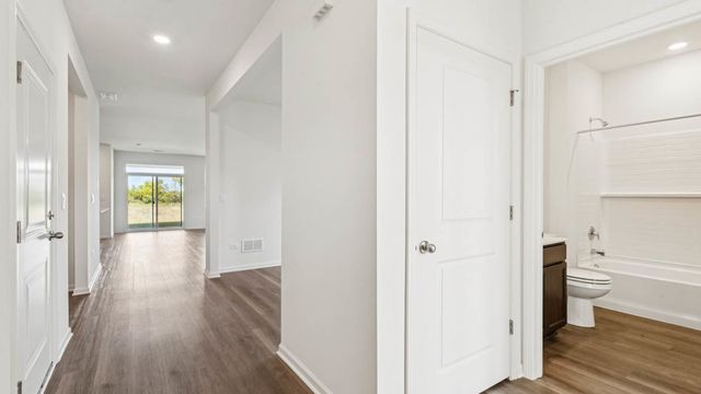 14704 S Azalia Circle, Plainfield, IL 60544