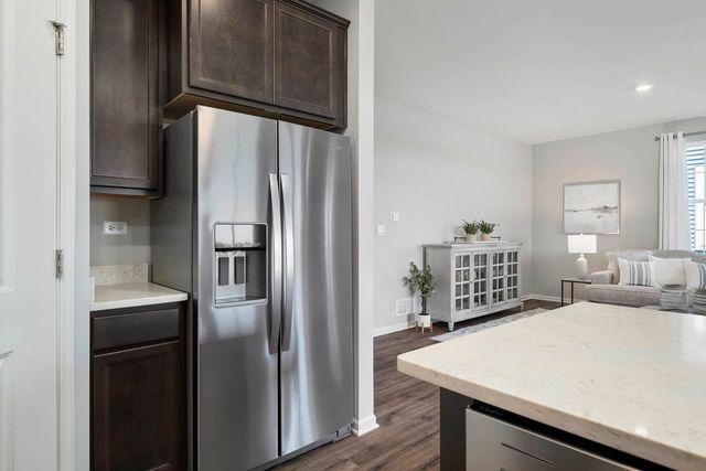 14704 S Azalia Circle, Plainfield, IL 60544