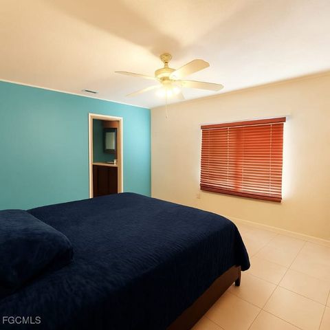 1925 Gardner AVE, Lehigh Acres, FL 33936