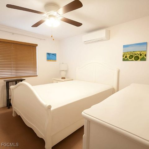 1925 Gardner AVE, Lehigh Acres, FL 33936