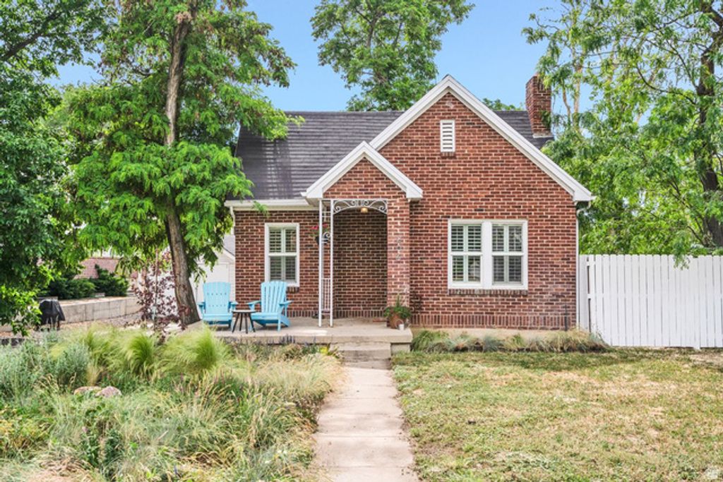 206 S 100 W, Bountiful, UT 84010