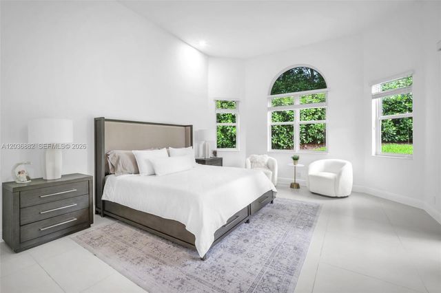 2163 Bay Ct, Weston, FL 33326