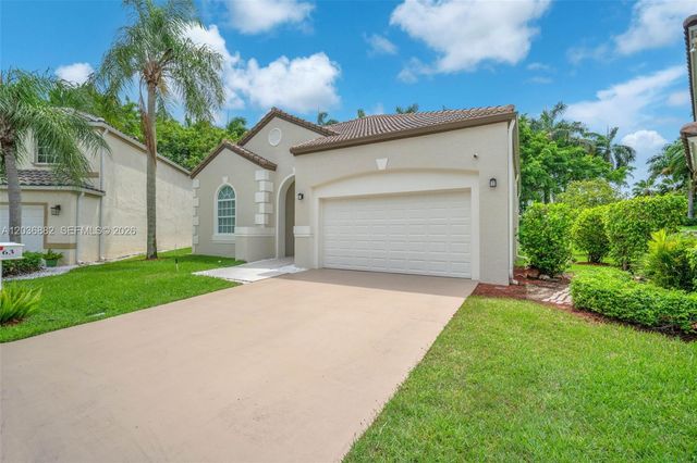 2163 Bay Ct, Weston, FL 33326