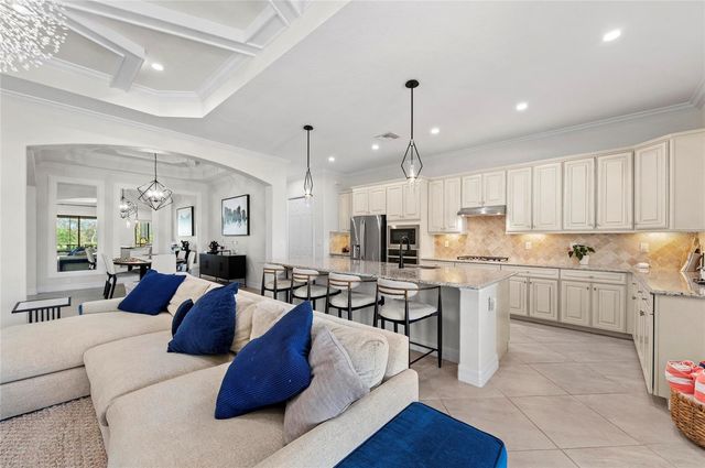 6010 BRANDON RUN, Bradenton, FL 34211