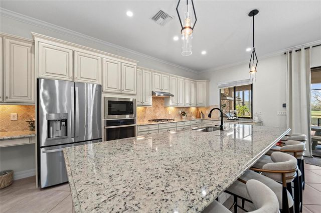 6010 BRANDON RUN, Bradenton, FL 34211