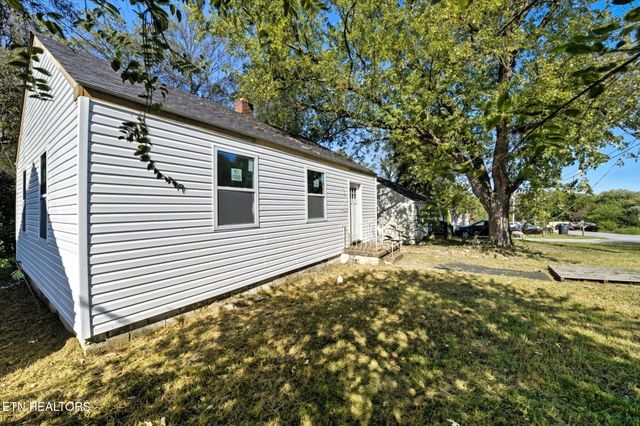 2009 Seminole Ave, Knoxville, TN 37915