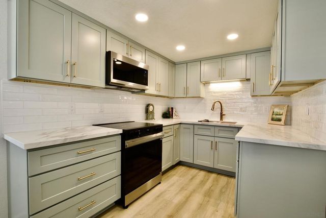 12525 Julian Avenue, Lakeside, CA 92040