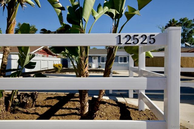 12525 Julian Avenue, Lakeside, CA 92040
