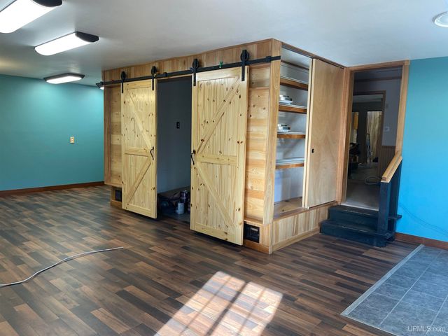 E3233 Lake Road, Ironwood, MI 49938