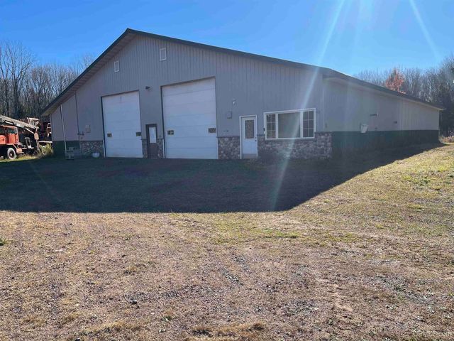 E3233 Lake Road, Ironwood, MI 49938