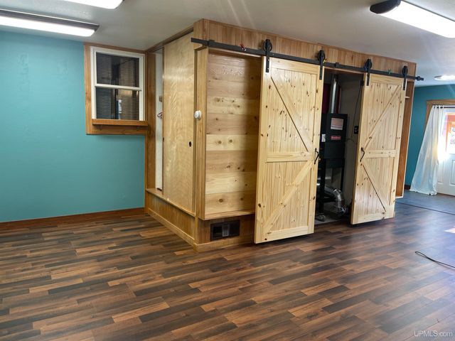 E3233 Lake Road, Ironwood, MI 49938