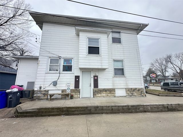 514 16th St NE, Cedar Rapids, IA 52402