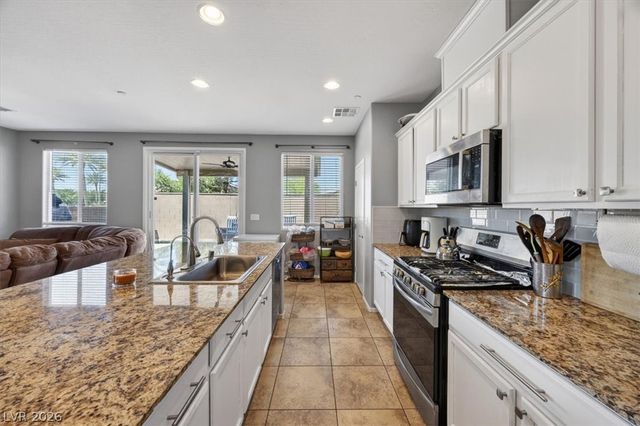 3305 Nicki Cometa Street, North Las Vegas, NV 89032