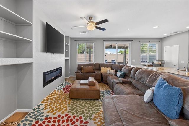 3305 Nicki Cometa Street, North Las Vegas, NV 89032