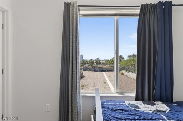 3305 Nicki Cometa Street, North Las Vegas, NV 89032
