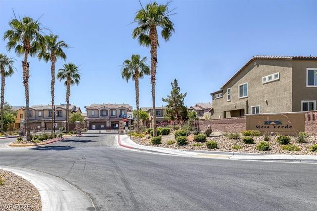 3305 Nicki Cometa Street, North Las Vegas, NV 89032