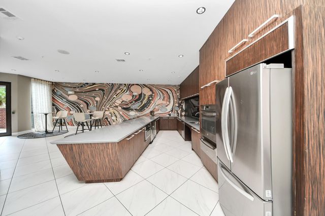 3800 Main Street 2.419, Houston, TX 77002