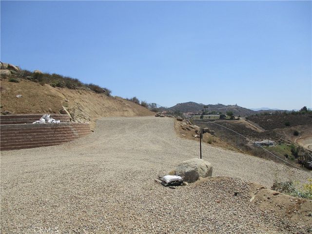 20825 Lakemount Court, Perris, CA 92570