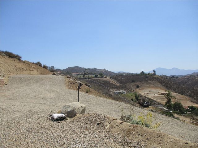 20825 Lakemount Court, Perris, CA 92570