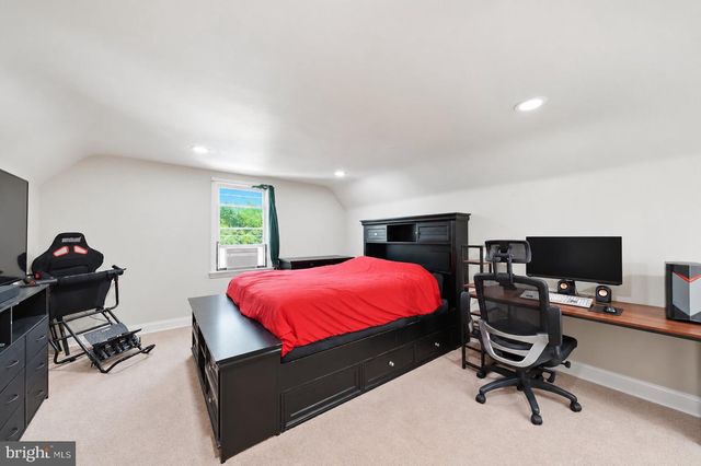 917 LARCHMONT AVE, Capitol Heights, MD 20743