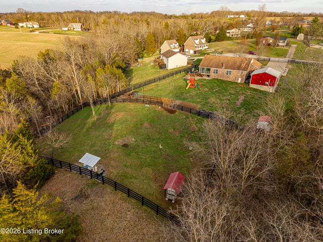 55 Maple Leaf Ct, Taylorsville, KY 40071