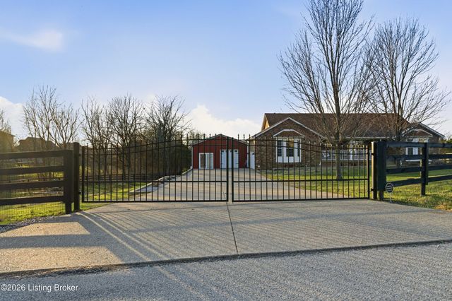 55 Maple Leaf Ct, Taylorsville, KY 40071